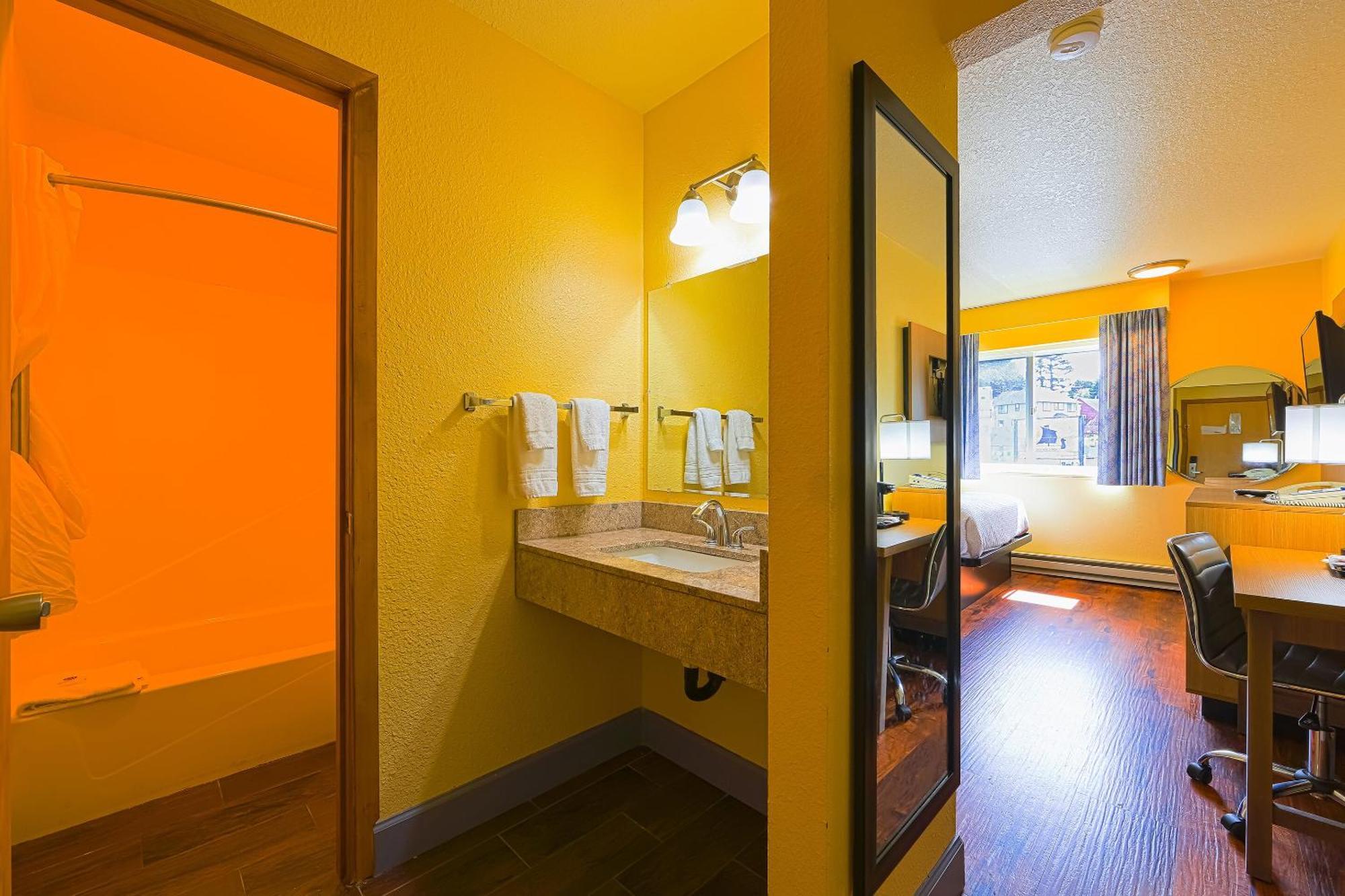 Coastal Inn By Oyo Lincoln City - Oregon Coast Hwy Екстериор снимка