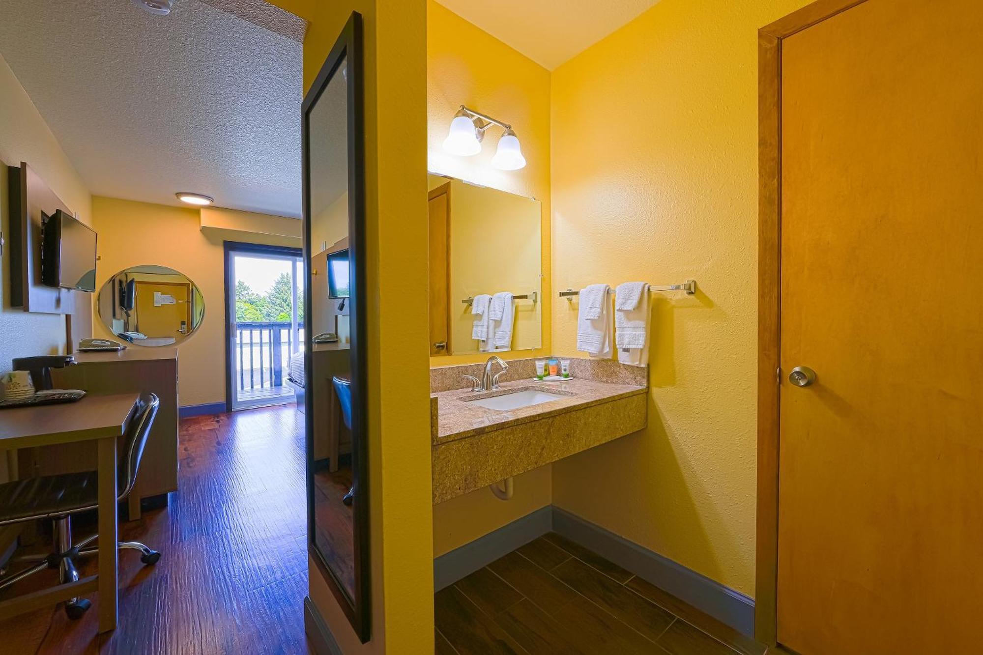 Coastal Inn By Oyo Lincoln City - Oregon Coast Hwy Екстериор снимка